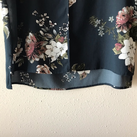 C&E Floral Navy shell tank - Picture 4 of 5